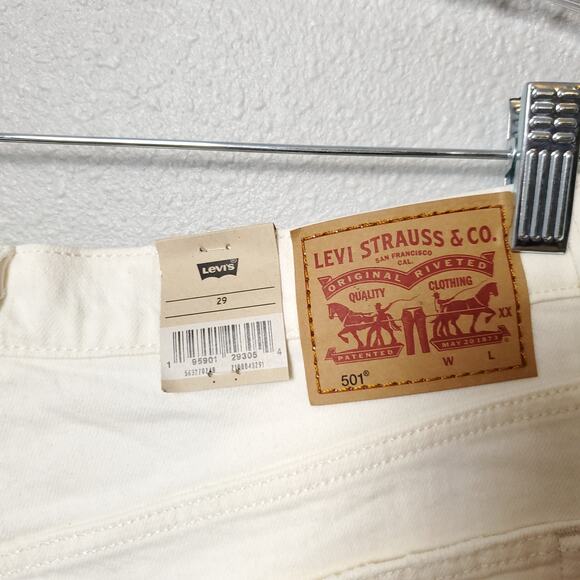 NWT LEVI'S White Distressed Shorties Jean Shorts - Picture 7 of 9